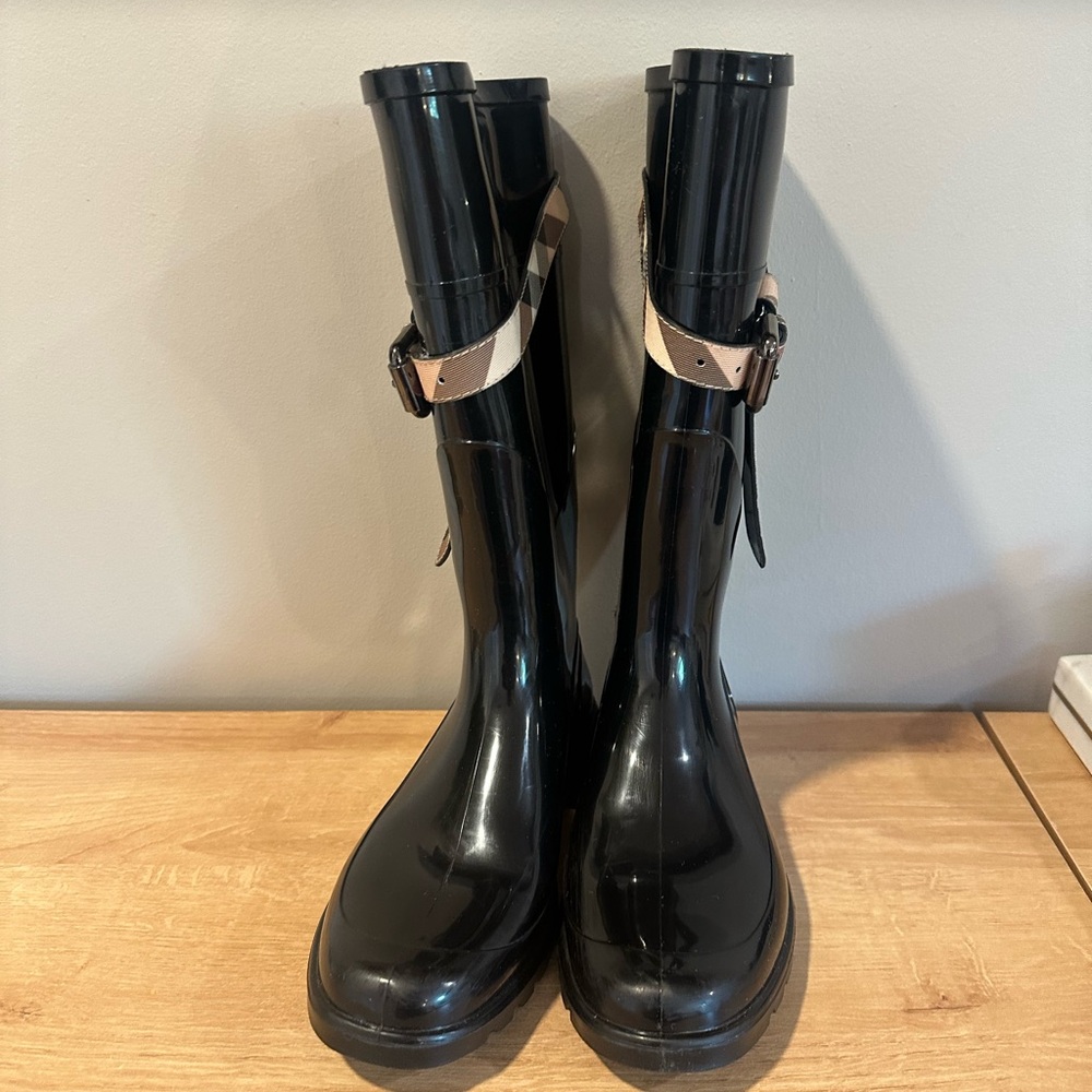 Burberry Rain Boots - Picture 3 of 7